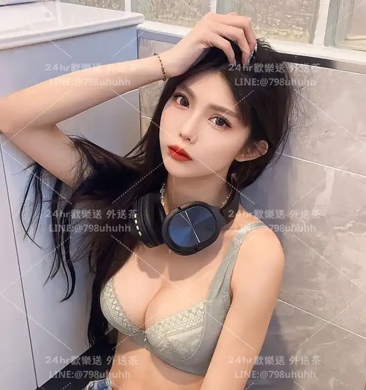 唅念